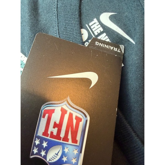 NWT The Nike Tee Philadelphia Eagles Large Mens T-Shirt Graphic Shirt NFL Black - Picture 5 of 11